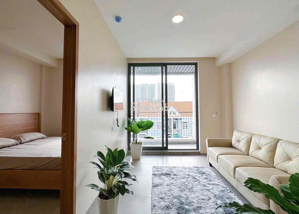 Studio mới khai trương 100% ngay học viện hàng không - 4