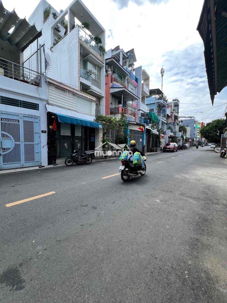 Bán nhà : ngay lê văn quới,  ngã tư 4 xã - 4.5 x 22 m (nở hậu 5.5m) -