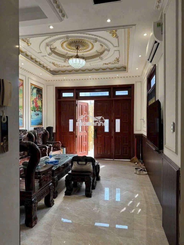 Cho thuê căn góc 1 trệt 3 lầu  - 3