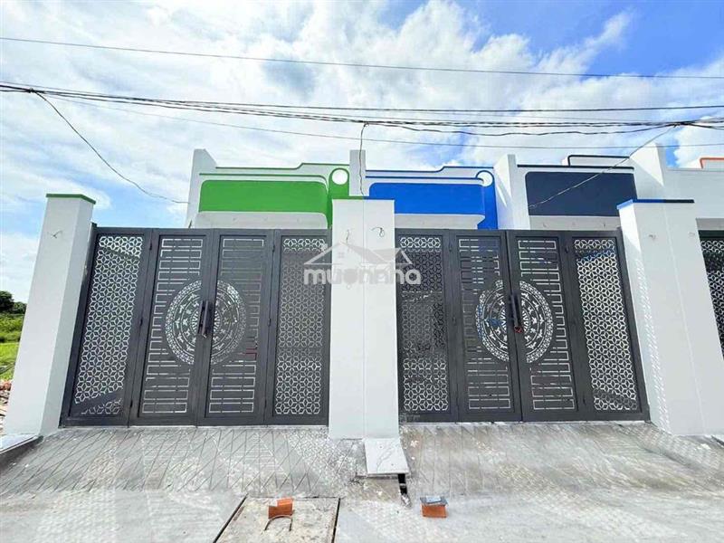 Nhà mới xây 4 x 23m . đường xe hơi 7 chỗ tới nhà - sổ hồng riêng