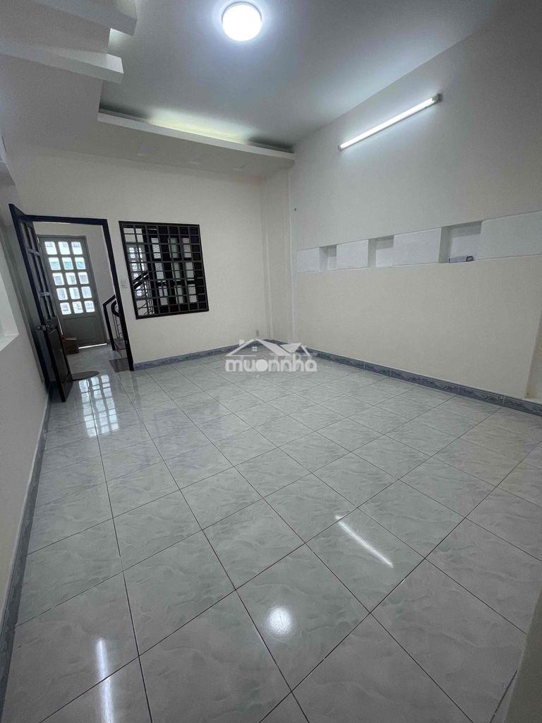 Cho thuê nguyên lầu 1 mới -  dt sàn 110m2 - lối đi riêng, hẻm xe tải