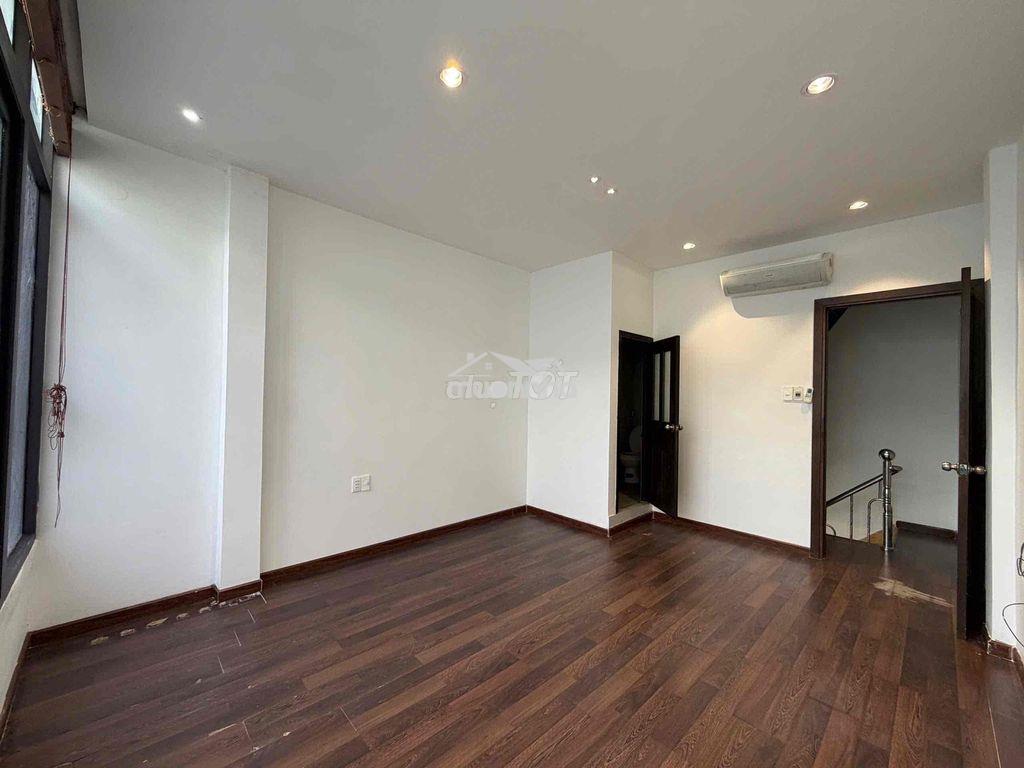 🏡 Cho thuê nhà nc lạc long quân - p.3, q.11 👉 10tr/tháng - 2
