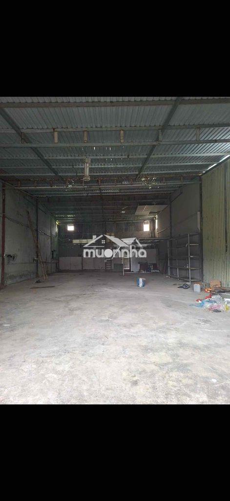 Cho thuê kho apd dt 230m giá 15tr có điện 3 pha - 3