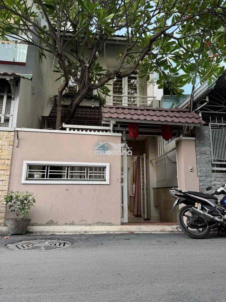 Cho thuê nhà mặt tiền trước sau thoáng mát, sạch sẽ
