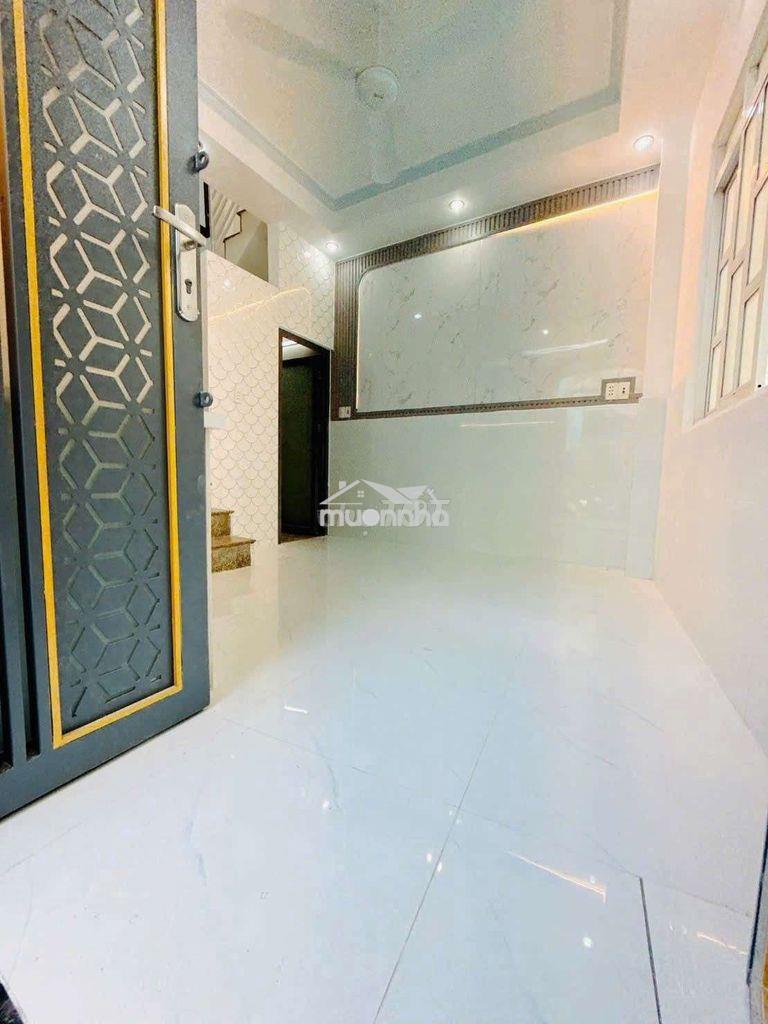 Bán nhà đường ba đình p8.q8 dt.3m5×6m } 2 lầu 2 phòng 2 toilet hẽm 3m5 - 2