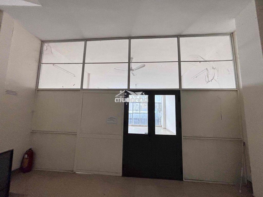 Mặt tiền ngang 5m - gần vòng xoay lý thái tổ - số 45 ngô gia tự, q10 - 2