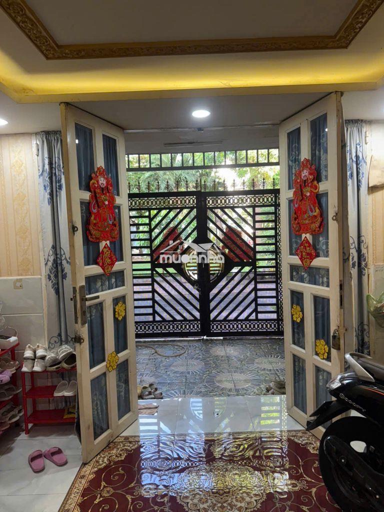 Nhà hẽm thông rộng 8m đường chợ lớn nhỉnh 7 tỷ