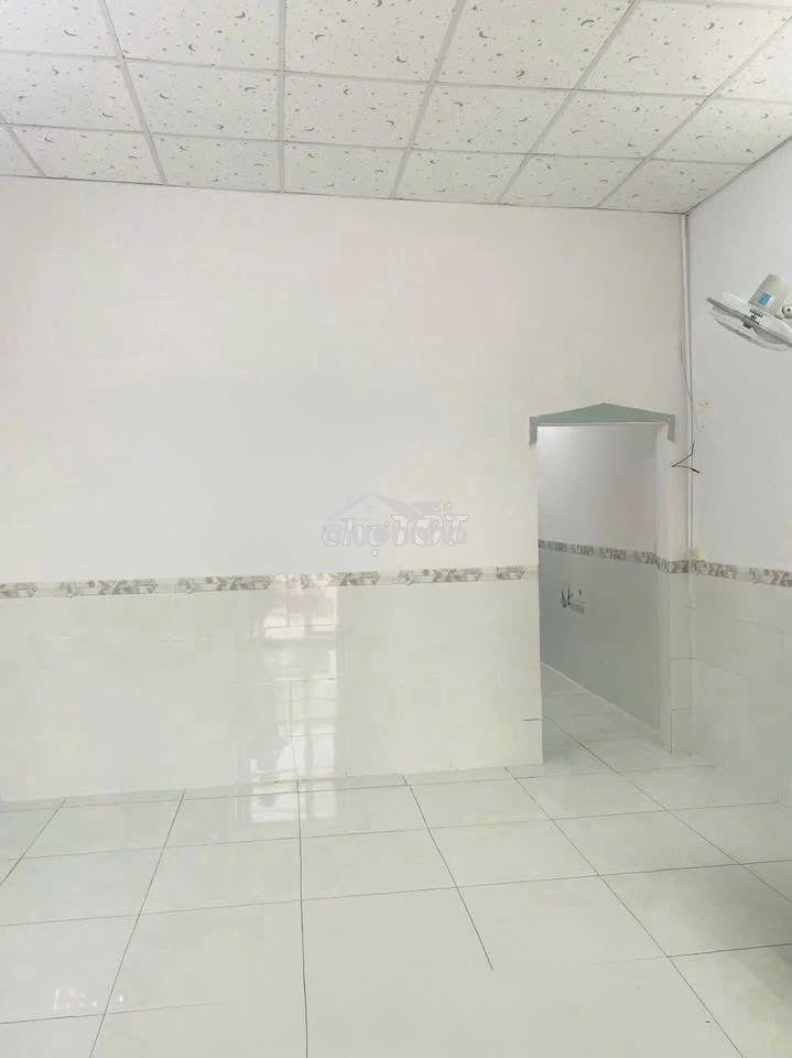 Ngộp chủ cần bán gấp căn nhà 102m2 đường lê minh nhựt tân thông hội - 2