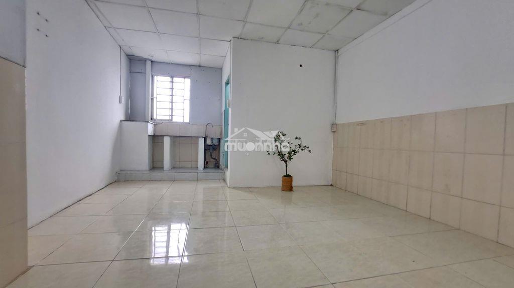 Phòng giá rẻ 2.7tr/th, 26 tân sơn nhì q.tân phú(gần đh công thương) - Ảnh 4