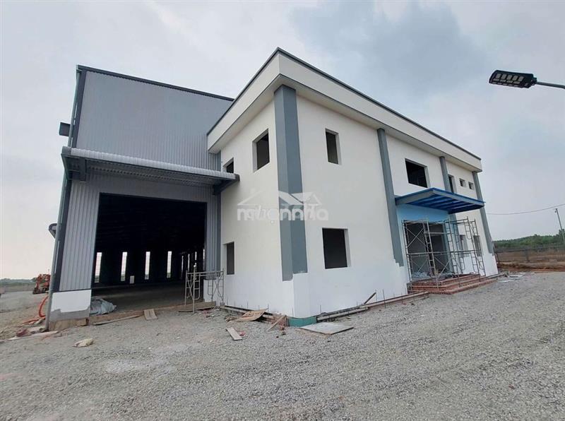 Cho thuê xưởng 2400m2.khuôn viên riêng.đầy đủ giấu phép,vĩnh tân,t uyê