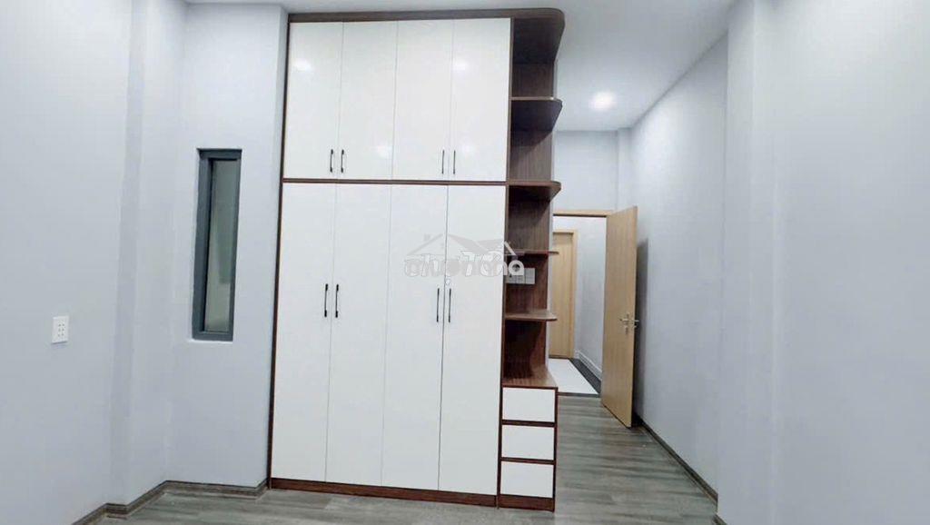 Hẻm nhựa xe hơi gần âu cơ-lạc long quân. 4x14m=56m2. 3 tấm mới - 3