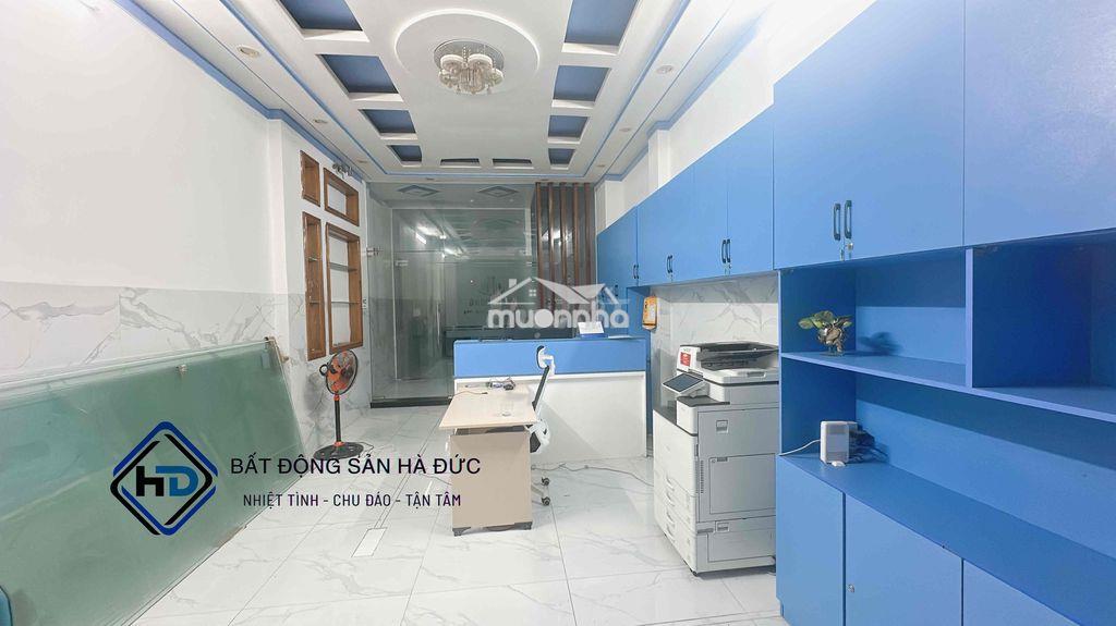 Văn phòng mặt tiền lê thị riêng có ban công - 4