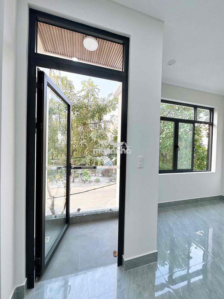 Ban công tên lửa, bếp rộng - 3