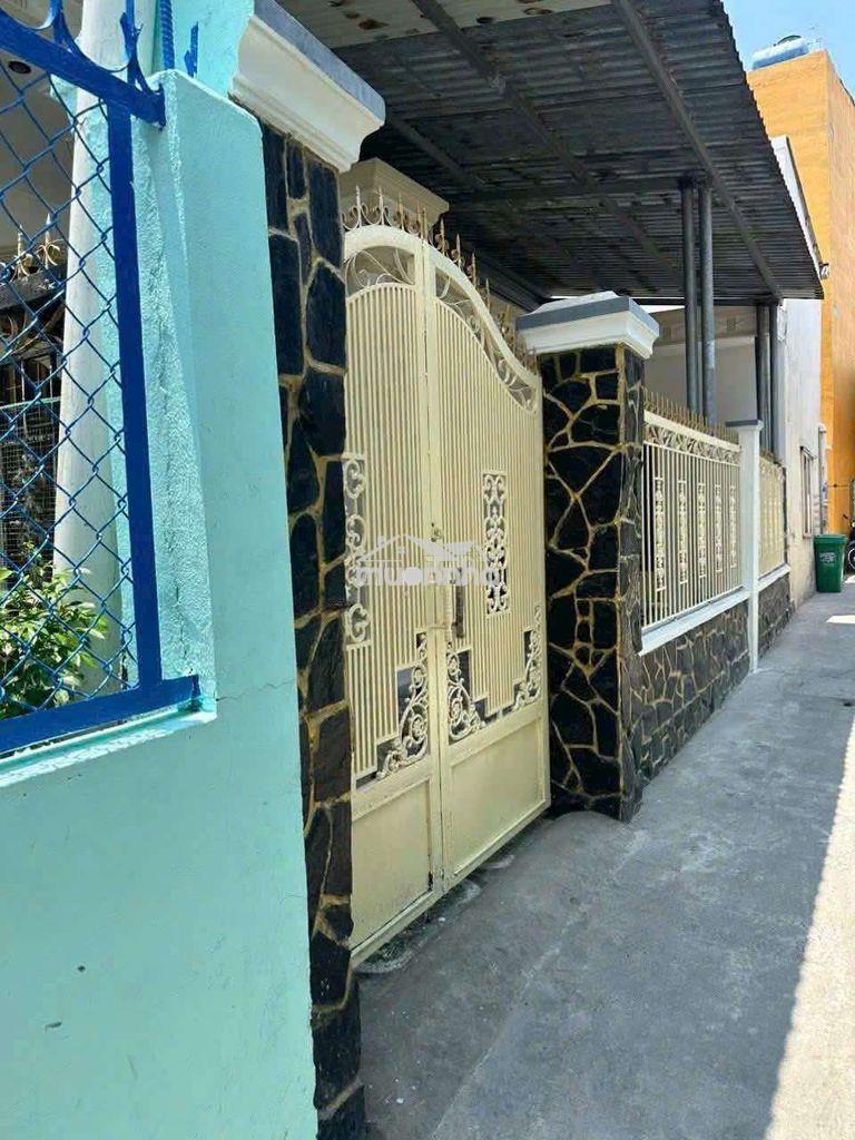 Cho thuê nhà trệt gác hẻm 1716 hùynh tấn phát, giáp q7. - 2
