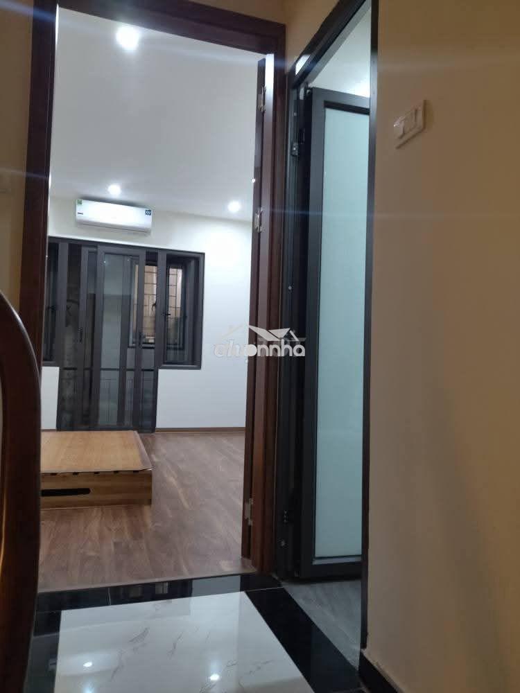 Chính chủ cho thuê nhà 5 tầng, nội thất đầy đủ