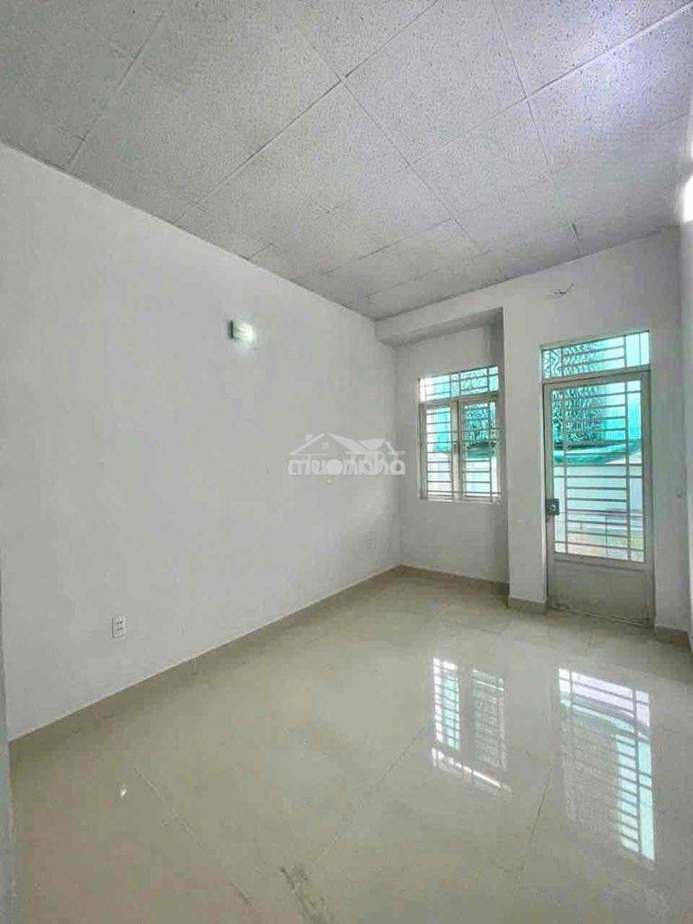 Cho thuê nhà 1 trệt 2 lầu 4pn 3x15m hẻm 1135 huỳnh tấn phát - 3