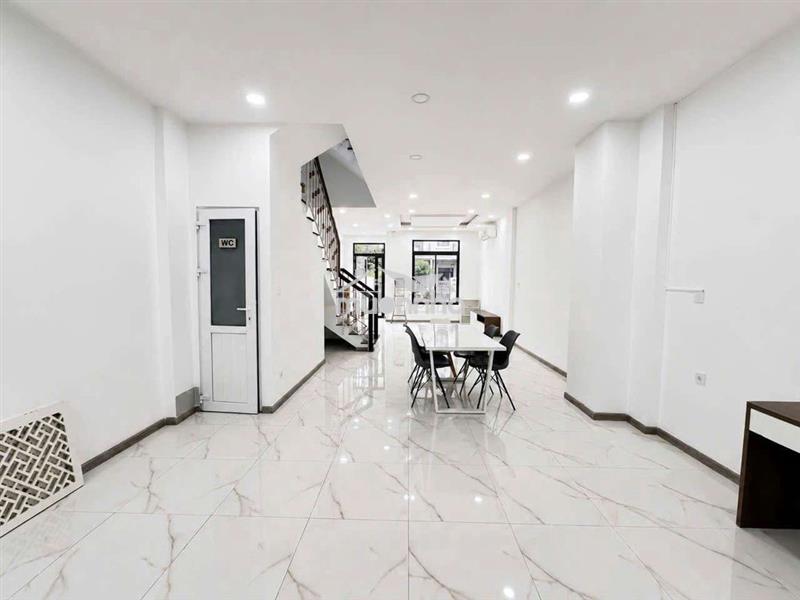 Nhà phố q2 lakeview city 1 trệt 3 lầu 5pn 6wc nội thất cơ bản 32triệu