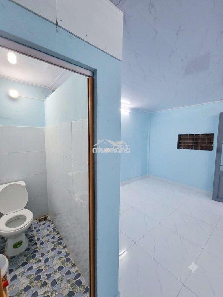 Cho thuê 2 căn nhà liền kề, hẻm xe hơi gần đường lớn - 2