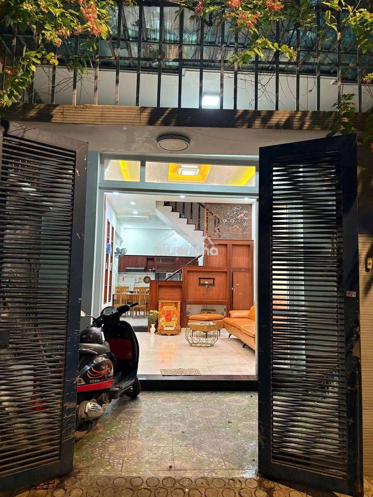Nhà đường lê văn chí gần bvđk kv thủ đức, 2lầu 3pn 3wc full nội thất