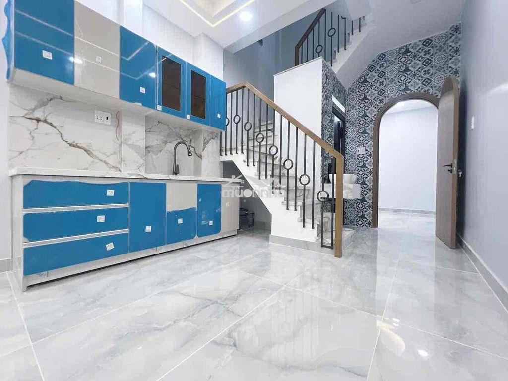 Nhà đẹp 3 tầng , góc 2mặt hẻm , 3pn , dt 42m2 , quận 4. - 3