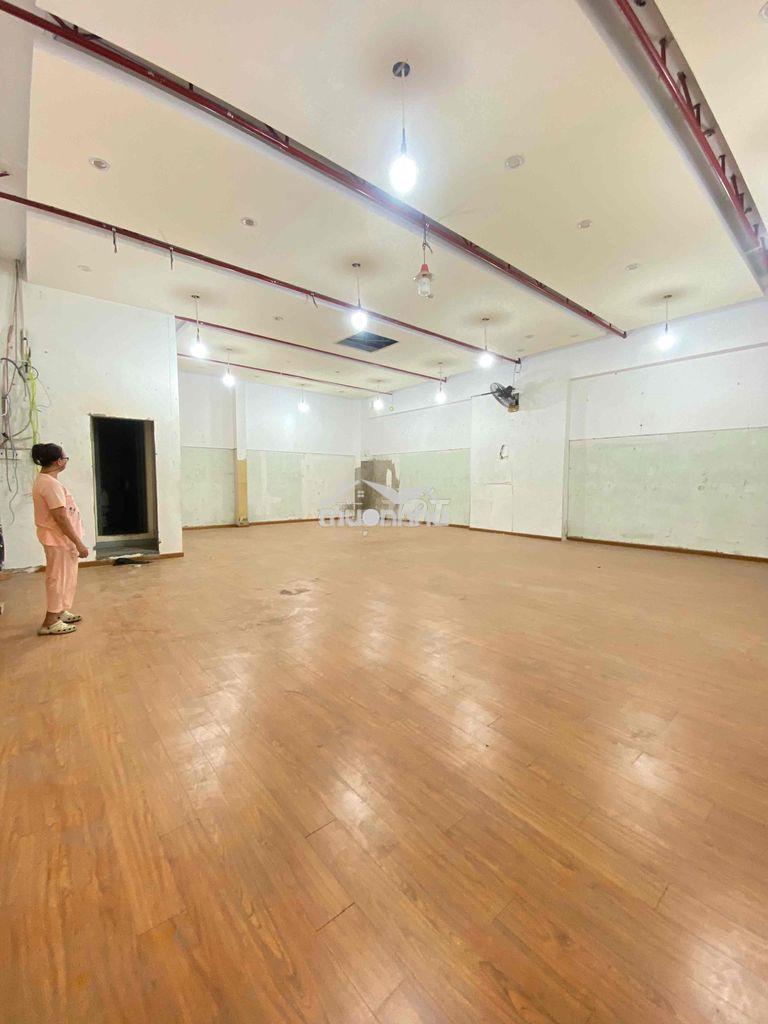 Cho thuê kho khu bình phú q6 240m2-mặt tiền đường số dt 12 x 20- 40tr - 2