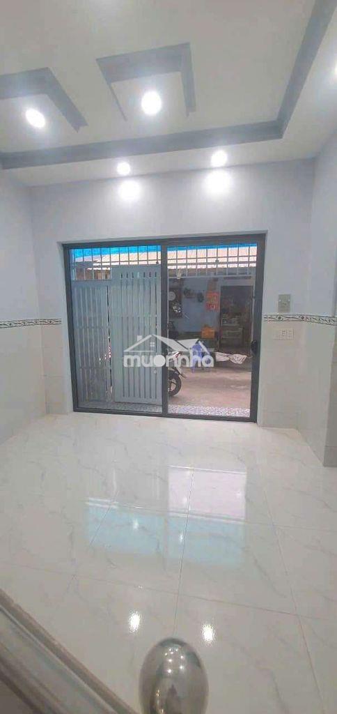 Cho thuê nhà nguyên căn mặt tiền đường. 
