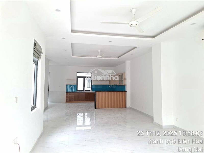 Cho thuê nhà khu aqua city phường long hưng