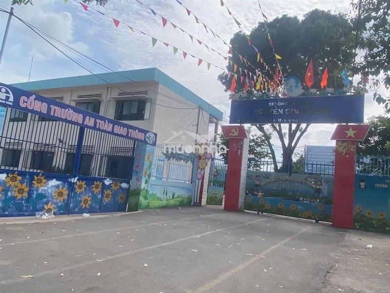 Bán nhà gần trường học nguyễn chí thanh 