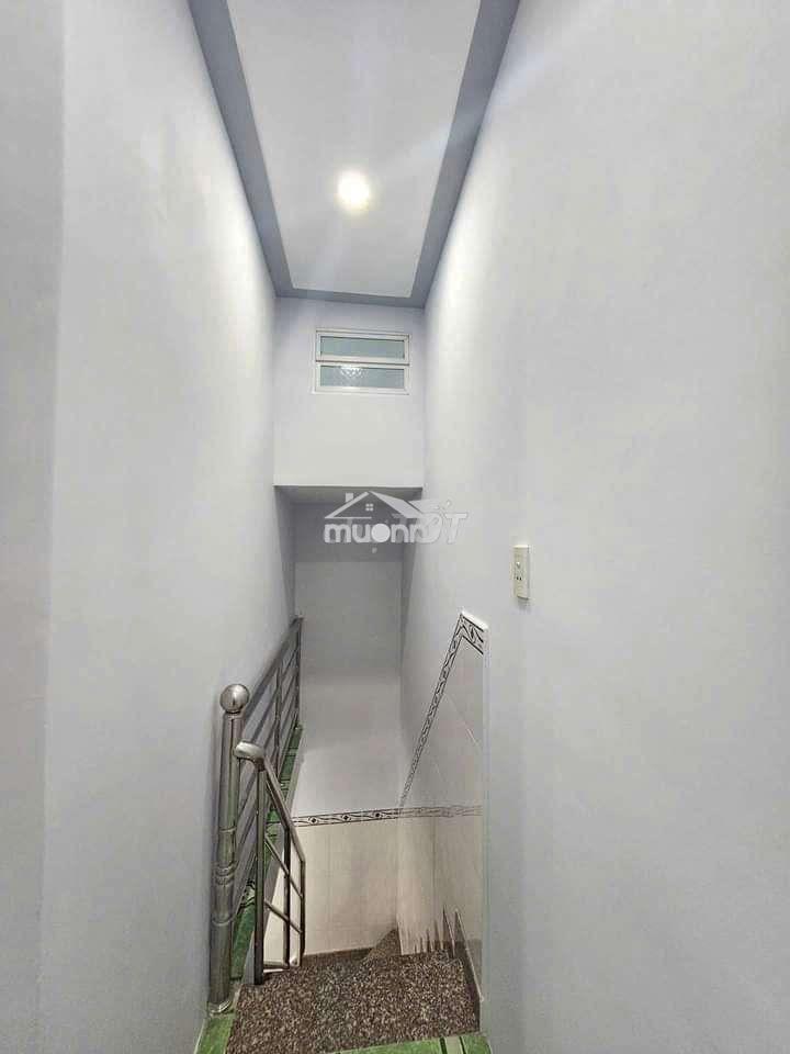 Cho thuê nhà nguyên căn mặt tiền đường.  - 2