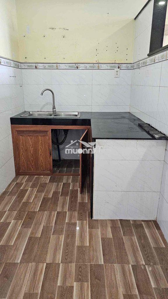 🏠 Cho thuê nhà 5tr/ tháng. dt: 4m x 10m lửng lầu 3pn 2wc. 👉 đường c - 3
