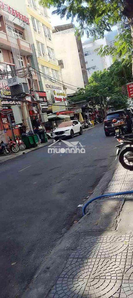 Bán khách sạn mặt tiền hà bổng
+ 5 tầng, 18 phòng ngủ khép kín,
