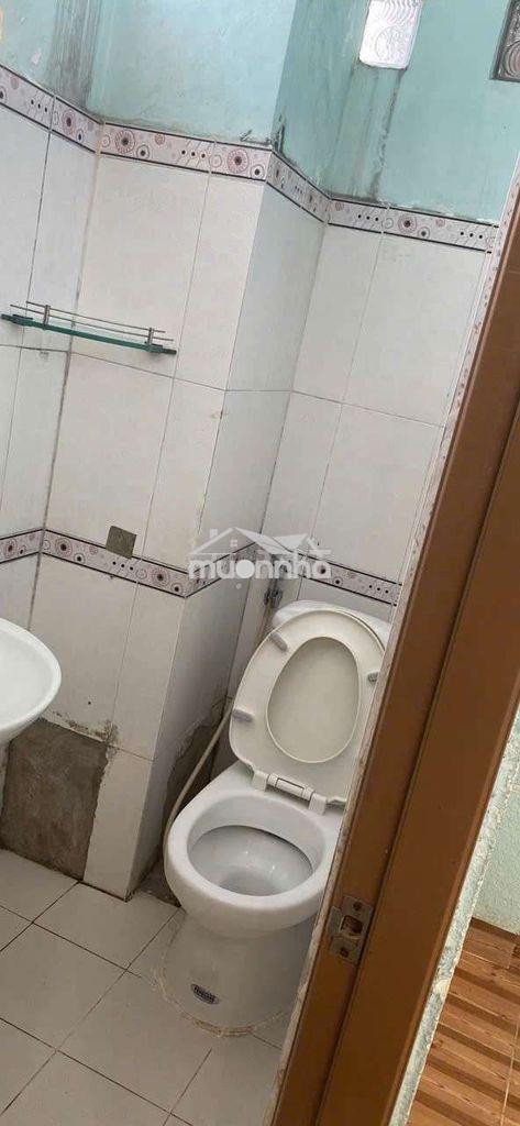Phòng trọ có điều hòa nhà vệ sinh riêng quận phú nhuận - 4