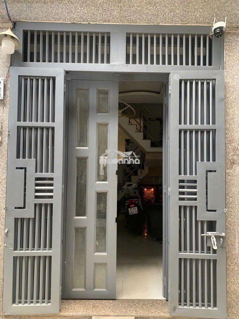 Cho thuê nhà nguyên căn 4 phòng ngủ 4 máy lạnh nhà mới sơn  - 3