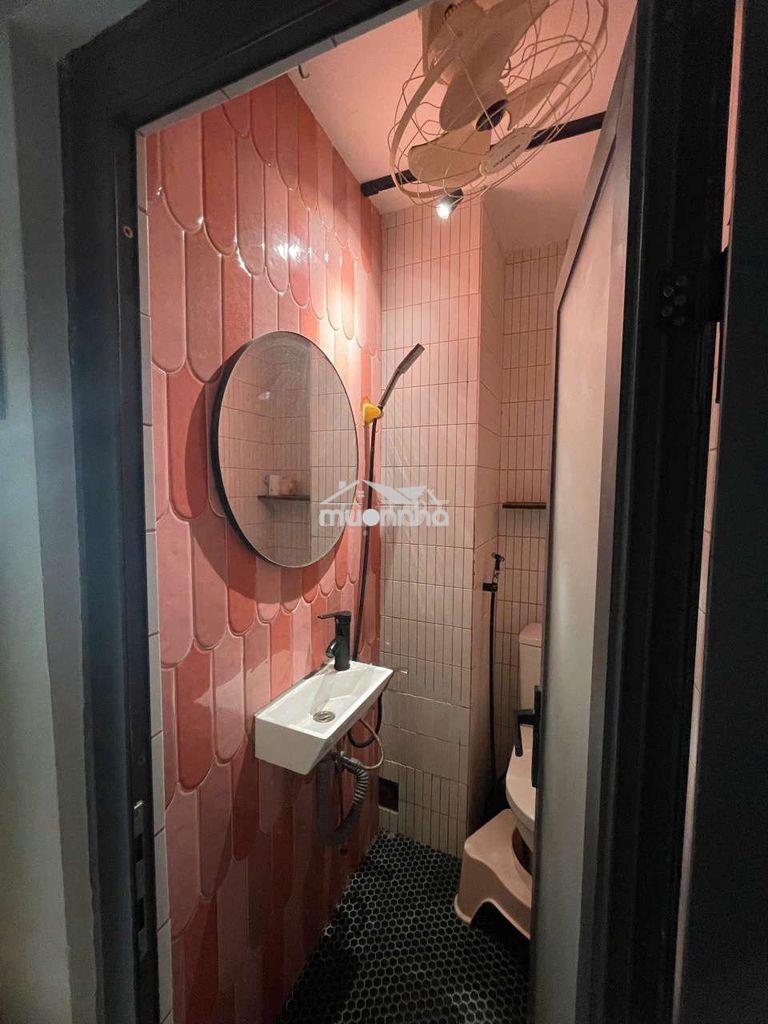 Phòng ban công, cửa sổ full nội thất - máy giặt riêng - nơ trang long  - 4