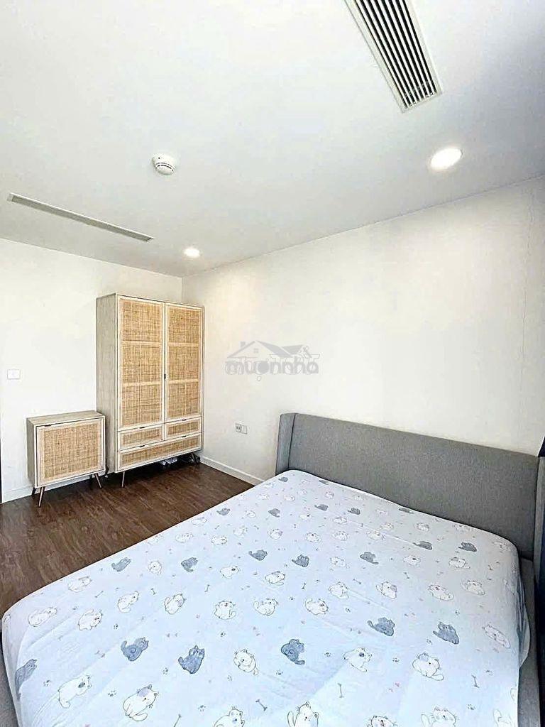 Lê quang định/2,2 tỷ góc hồ bơi 53m2/ ở liền shr/bank 70%/nt mới  - 4