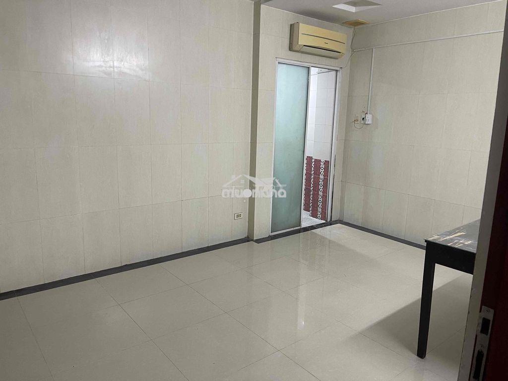 Cho thuê nhà 1trệt 2 lầu  3 pngủ , 3 vệ sinh 1 phòng bếp , 1 phòng kh - 4