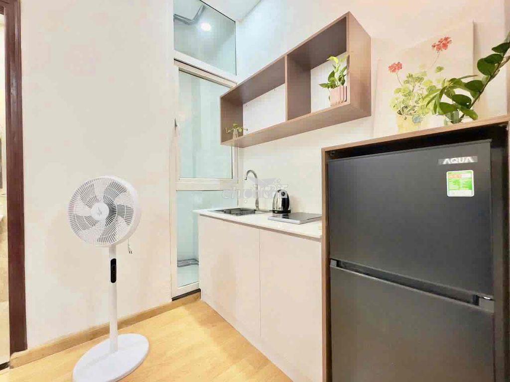 Chính chủ cho thuê phòng 98f lê lai q.1 giá 6tr gần chợ bến thành ạ lh - 3