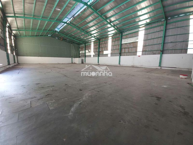 Cho thuê kho 1000m2 đường container quận 7, chỉ 100 triệu/th
