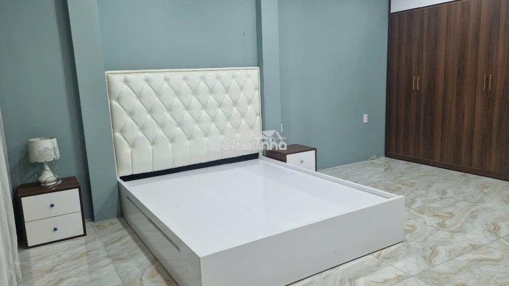 Mặt tiền đồng nai , quận 10 - 5x11m - 5 tầng - giá 40 triệu - 4