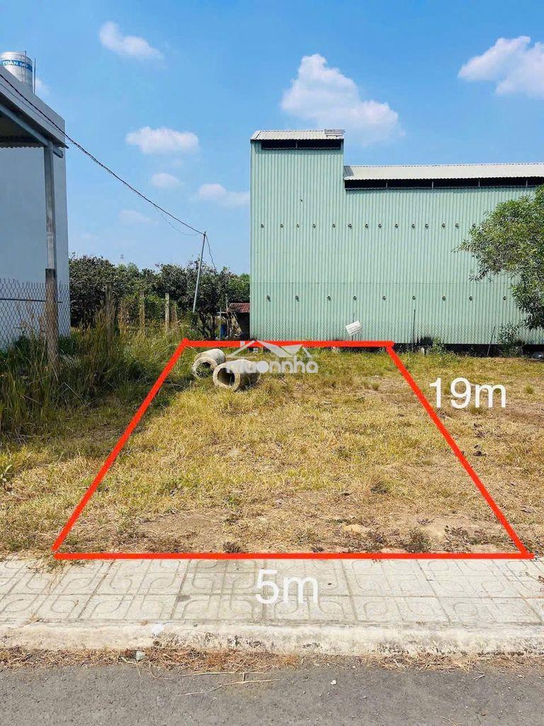 Bán đất sổ riêng thổ cư 95m2 cuối huỳnh văn nghệ giá chỉ hơn 1 tỷ xíu