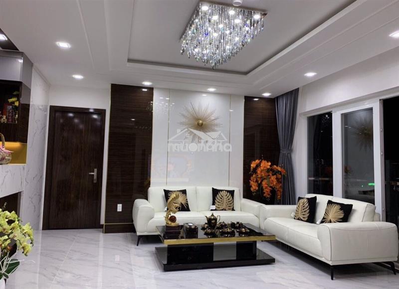 Bán căn chung cư lầu cao thang máy đẹp nhất quận i