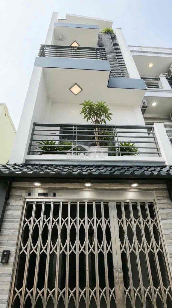 Nhà đẹp quận 4 - đoàn văn bơ