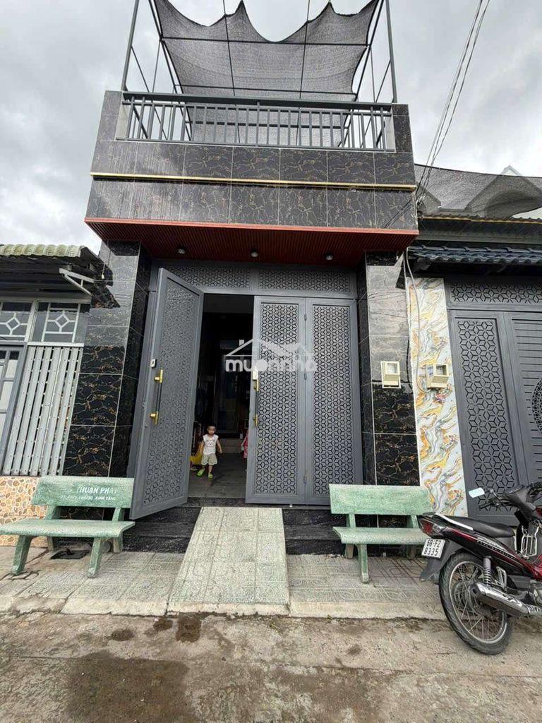 Bán  nhà 4x19m . 1lầu. 3pn. sân  xe hơi. bán ủy quyền  - 4