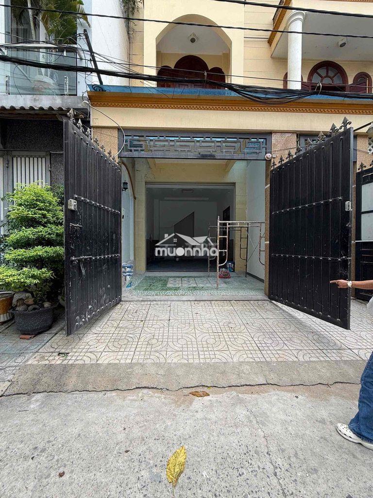 Nhà cấp 4 đường số 9 p.16 ( 4,5*10m trống suốt )