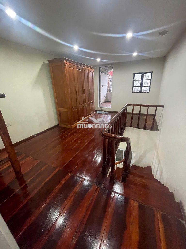 Nhỉnh 3 tỷ có căn hộ đẹp 70m2, 2 ngủ, 2 wc, hoàng quốc việt, cầu giấy