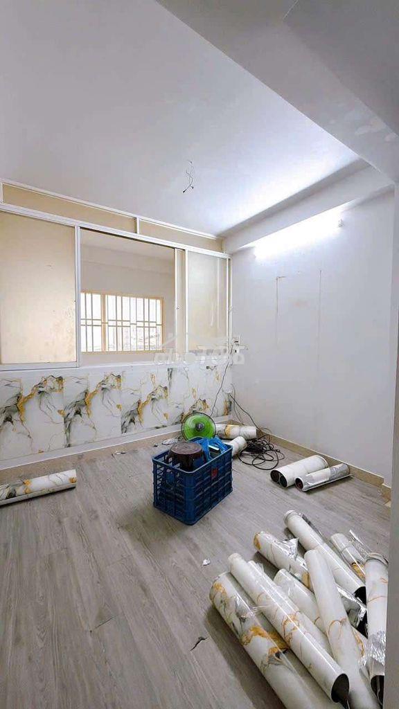 Cho thuê nguyên căn 4 tầng hẻm xe hơi cách mặt tiền 1 căn  - 3