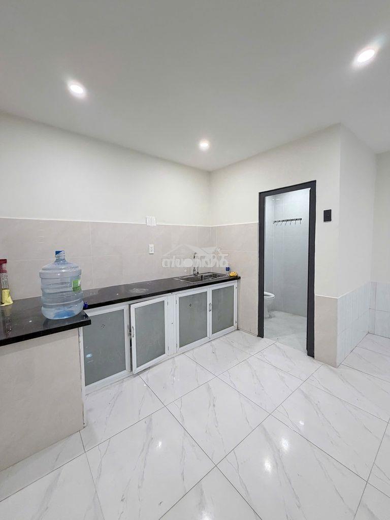 Nhà mới 2 tầng, ngang 4.4 x 10m tám danh p4-q8 - 4