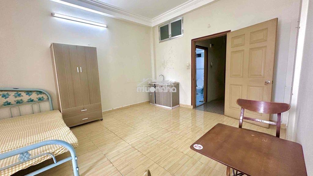 Cho thuê nguyên tầng 2phòng ngủ chỉ 6tr5 có nội thất - 3