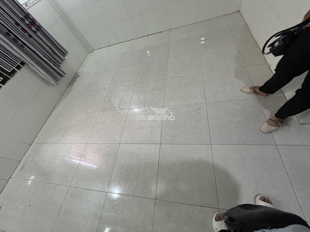 Phòng rẻ gần ueh nguyễn tri phương  - 3