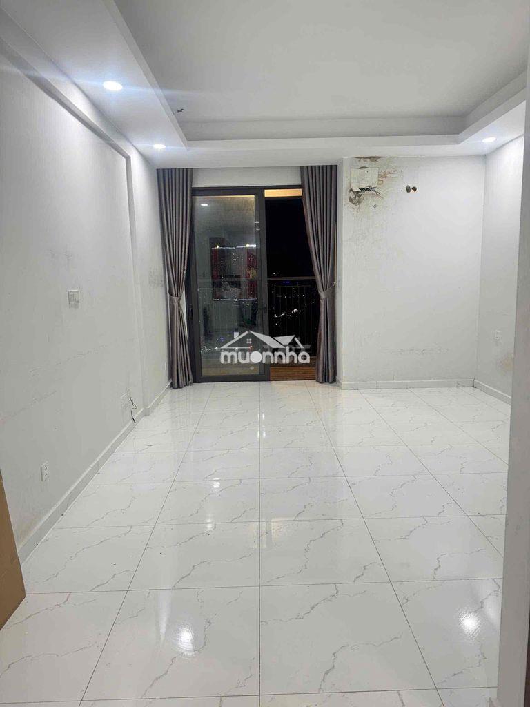 Căn studio trống cc opal skyline giá chỉ 4,2tr